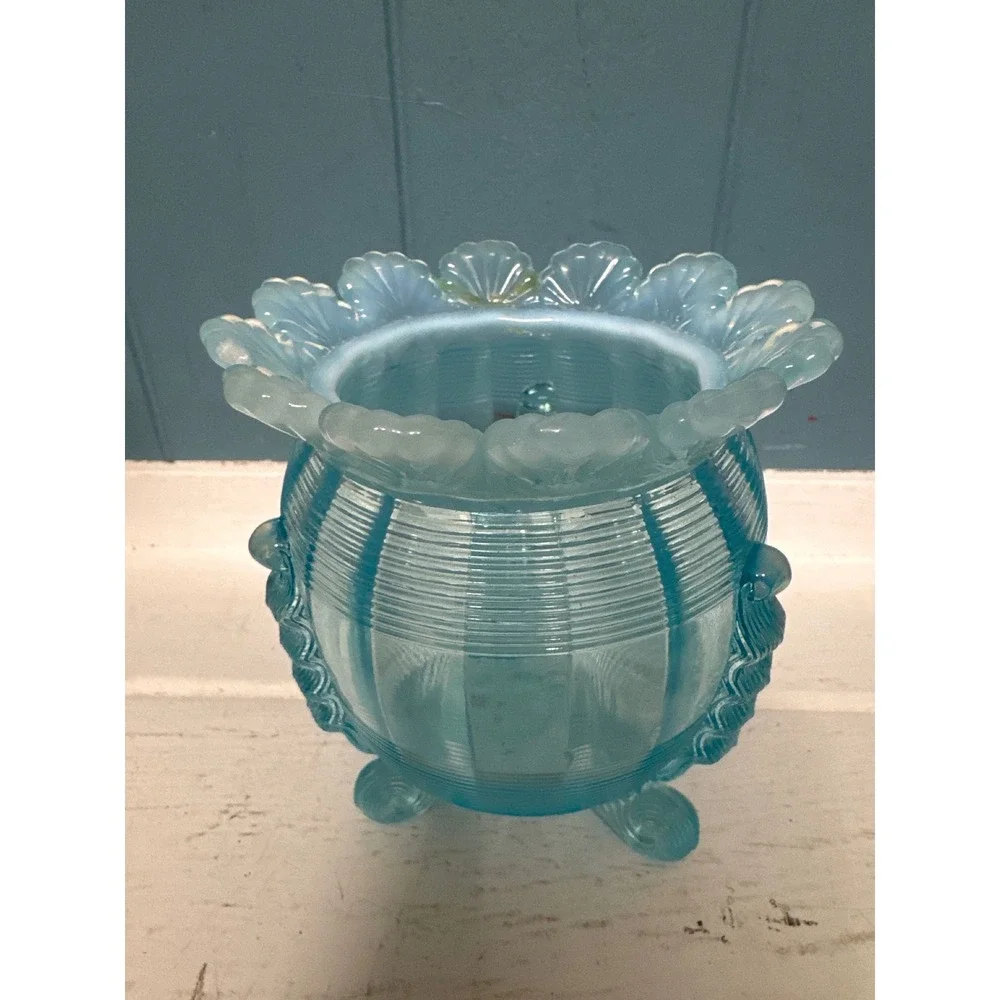 Vtg Northwood Klondyke Aqua Glass Footed Urn Vase Scalloped Rim Swirl Accent